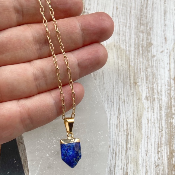 THE POWER OF LAPIS GOLD DAINTY PENDANT NECKLACE - Picture 4 of 8